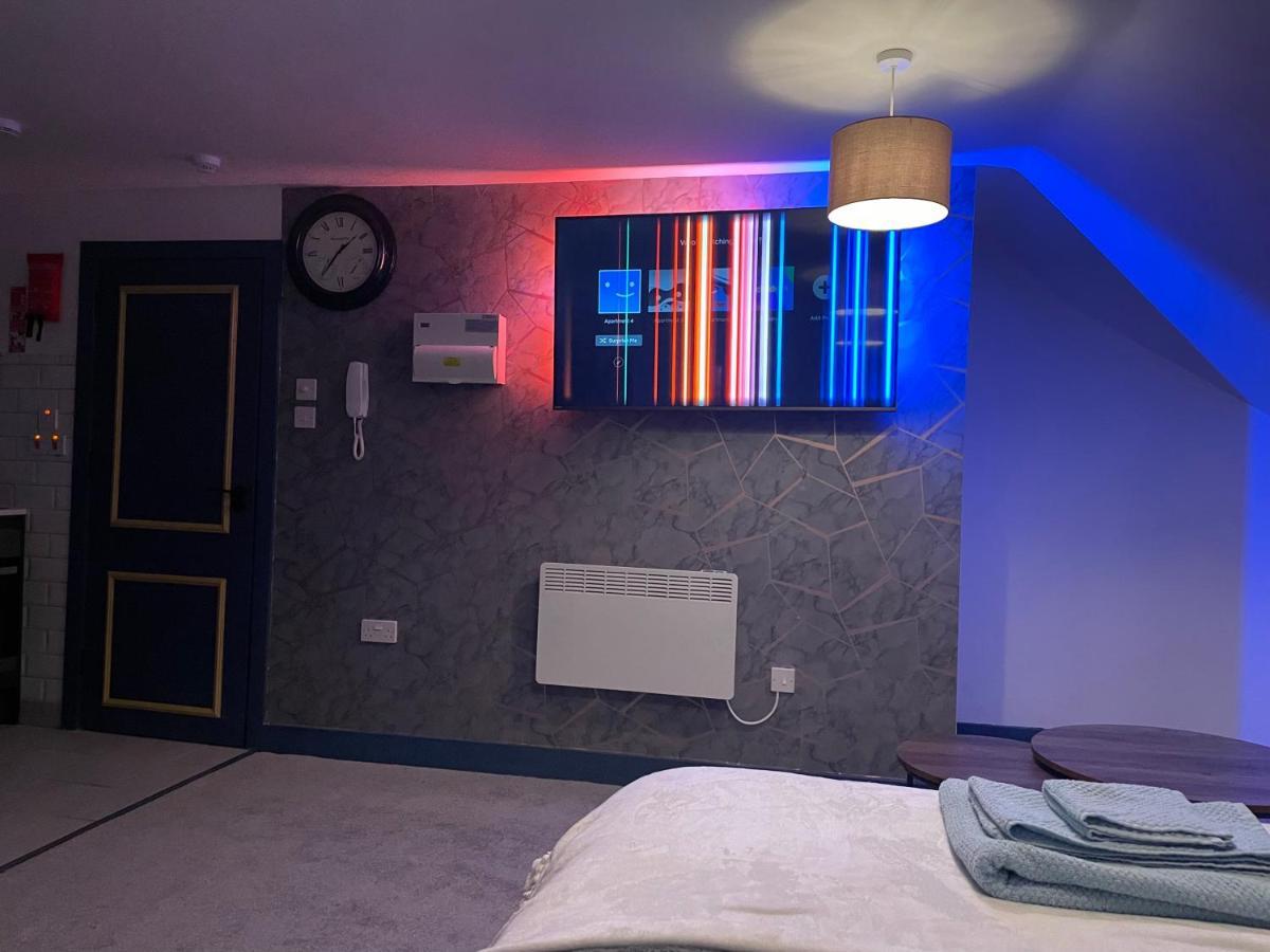 Lovely Studio Apartment Located In Бирмингам Екстериор снимка
